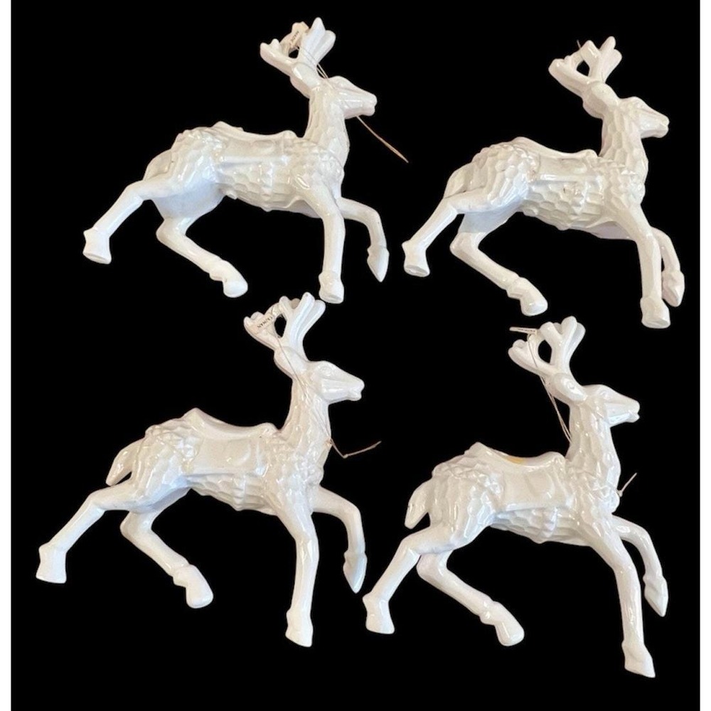 4 Vintage White Hard Plastic Reindeer Ornaments Taiwan Dayton Hudson *Flaw*